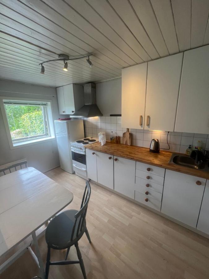 Cosy Apartment With Free Parking Берген Екстериор снимка